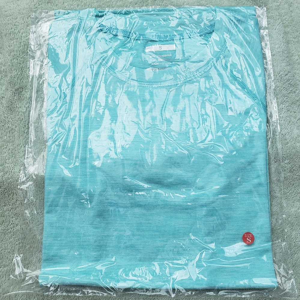Nvgtn workout shirt
